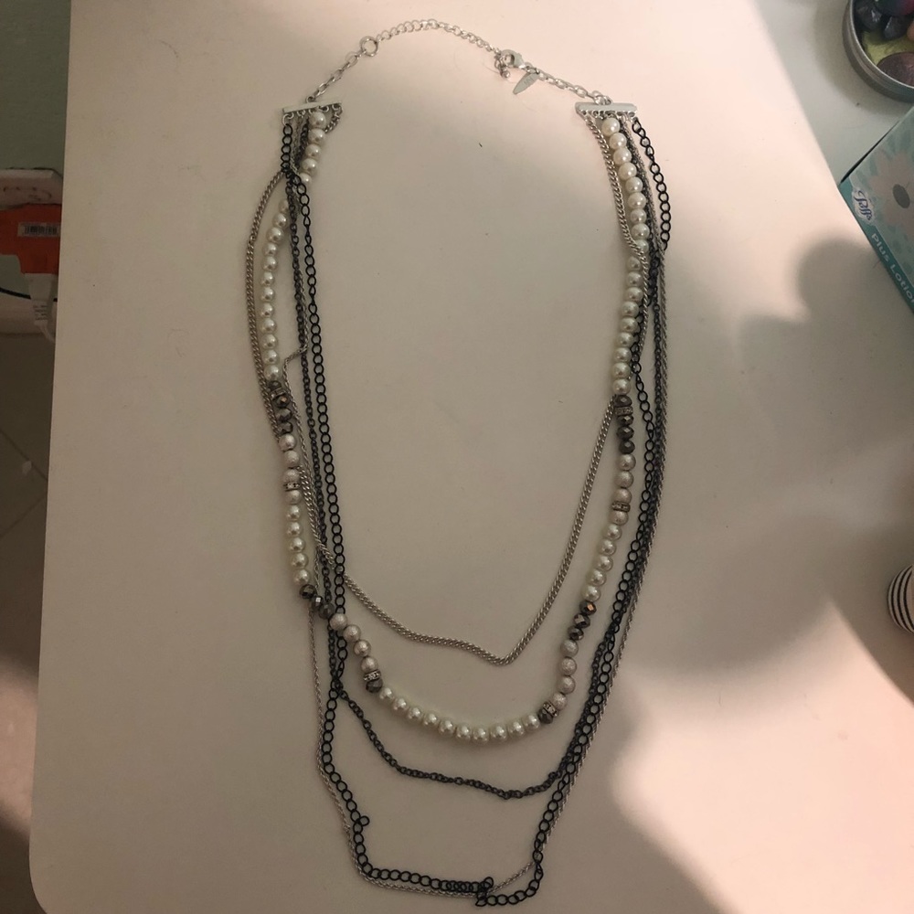 Long multilayered necklace